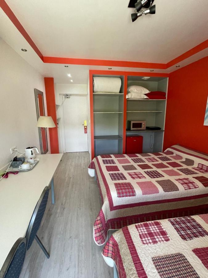 L'Abribis Hotell Firminy Eksteriør bilde