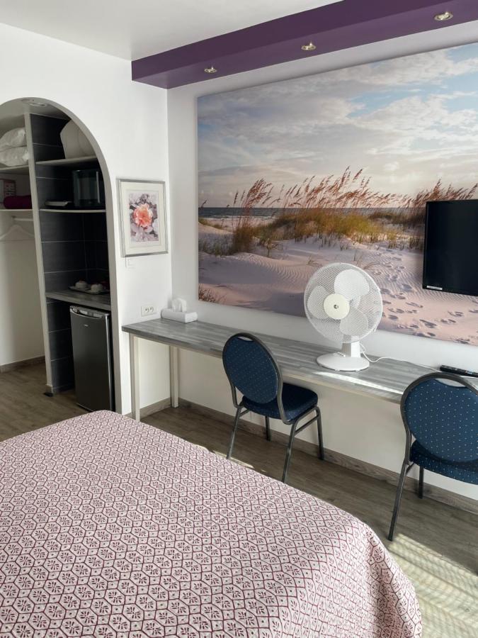 L'Abribis Hotell Firminy Eksteriør bilde