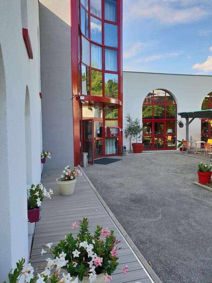 L'Abribis Hotell Firminy Eksteriør bilde